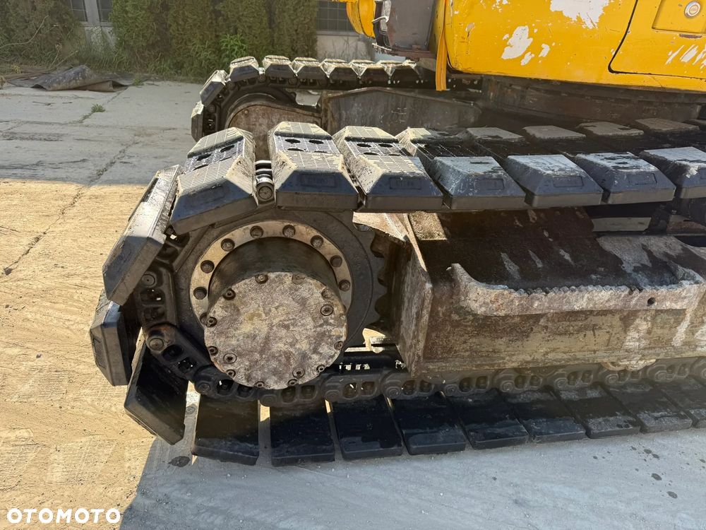 Komatsu PC 138 US -10 - 9