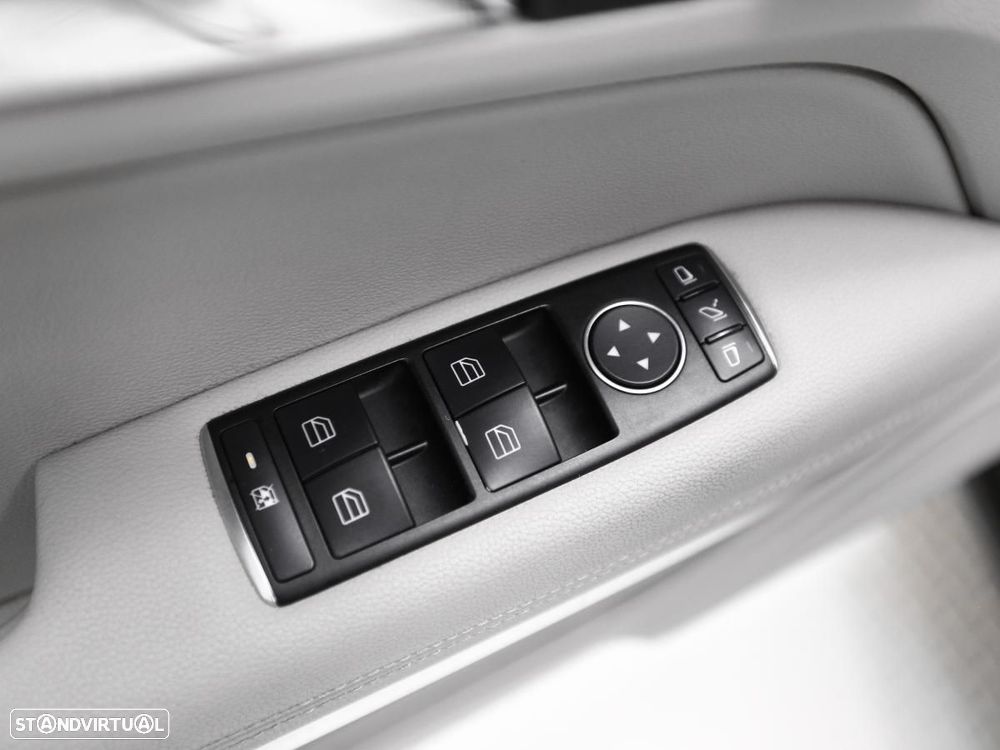 Mercedes-Benz E 250 CDI Coupe 7G-TRONIC - 13