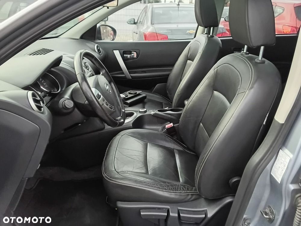 Nissan Qashqai+2 - 12