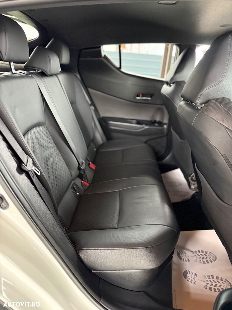 Toyota C-HR 2.0 HSD 184 CP 4x2 CVT C-lassy bi-tone - 19