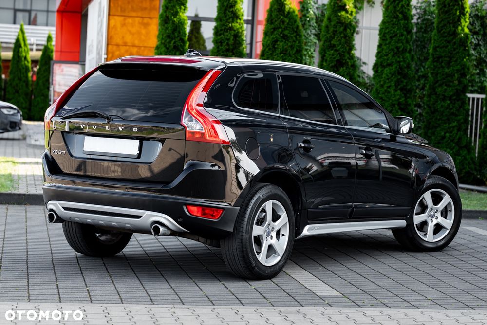 Volvo XC 60 D4 AWD Geartronic RDesign - 10