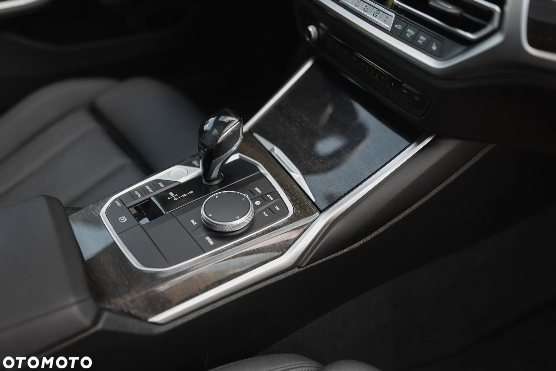 BMW Seria 3 330i xDrive M Sport - 19