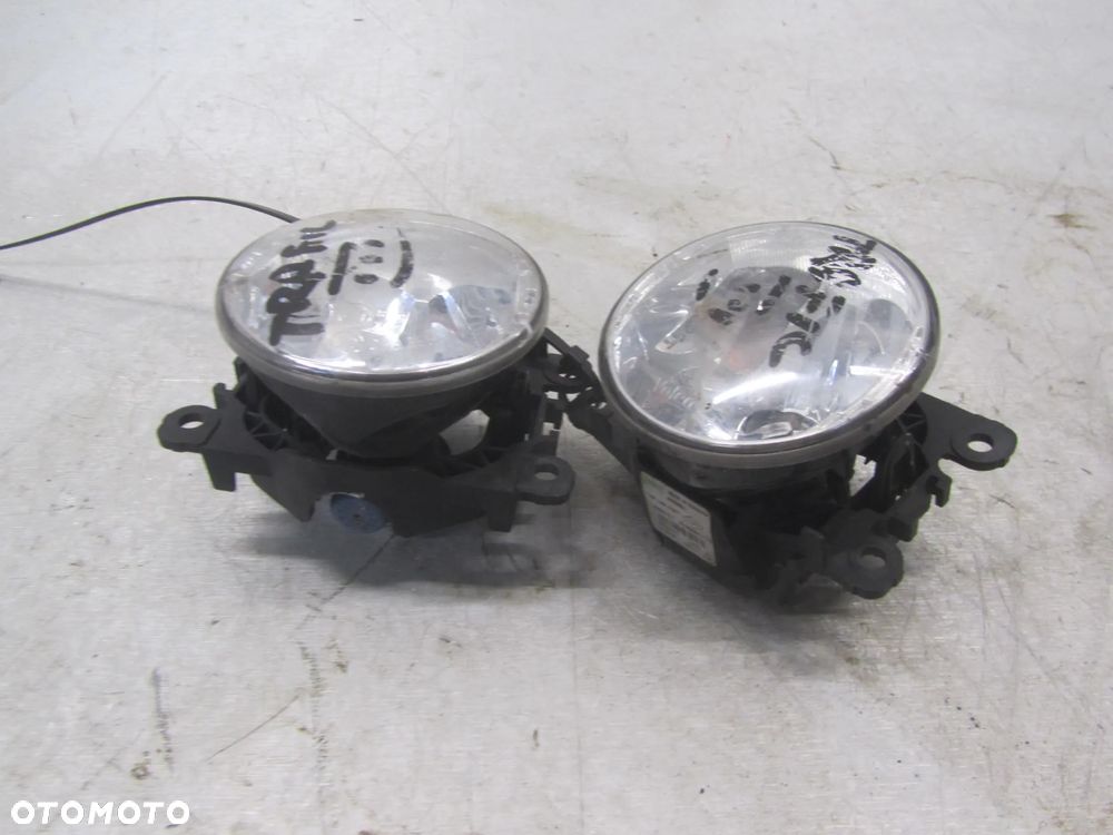 Halogen (bez wkładu) Renault Trafic III-Vivaro B 2014- - 2