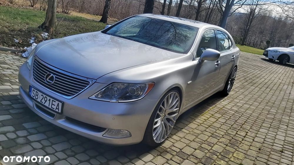 Lexus LS 460 Prestige - 9
