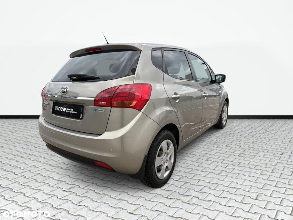 Kia Venga - 5
