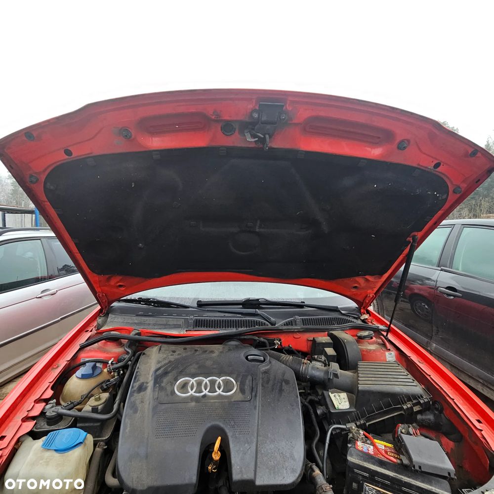 Audi A3 1,6 8 V  Benzyna 75 kW (kod lak . LY3F) pojazd na części: maska, zderzak, drzwi, szyby, lusterka, chłodnica.... - 7