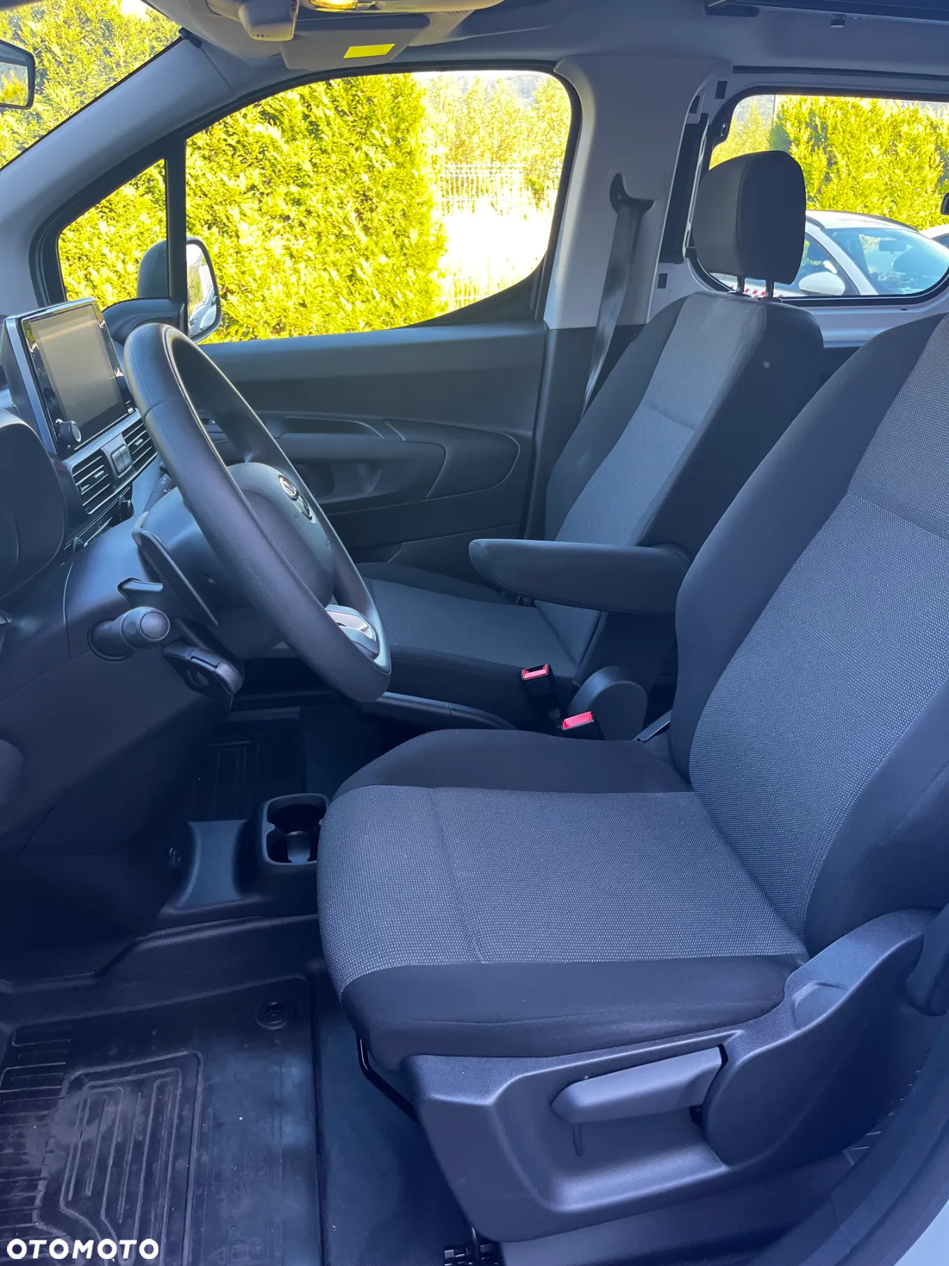 Toyota Proace City 1.5 D-4D Long 2,4t Active (bryg.) - 11