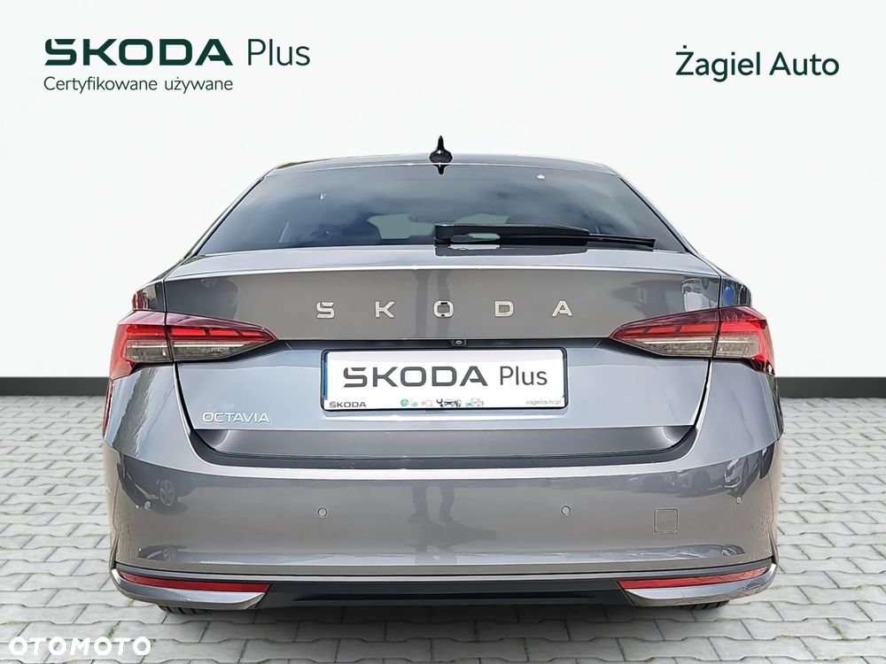 Skoda Octavia 1.5 TSI mHEV Selection DSG - 4