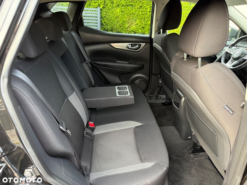 Nissan Qashqai - 25