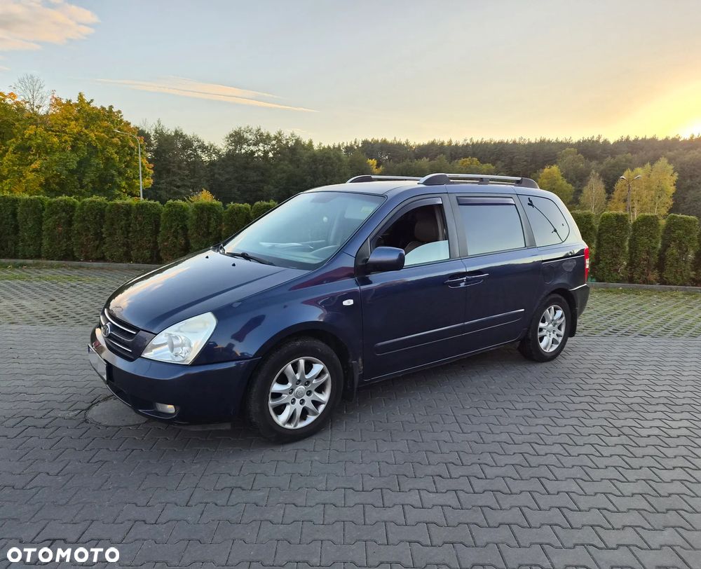 Kia Carnival 2006 photo 2