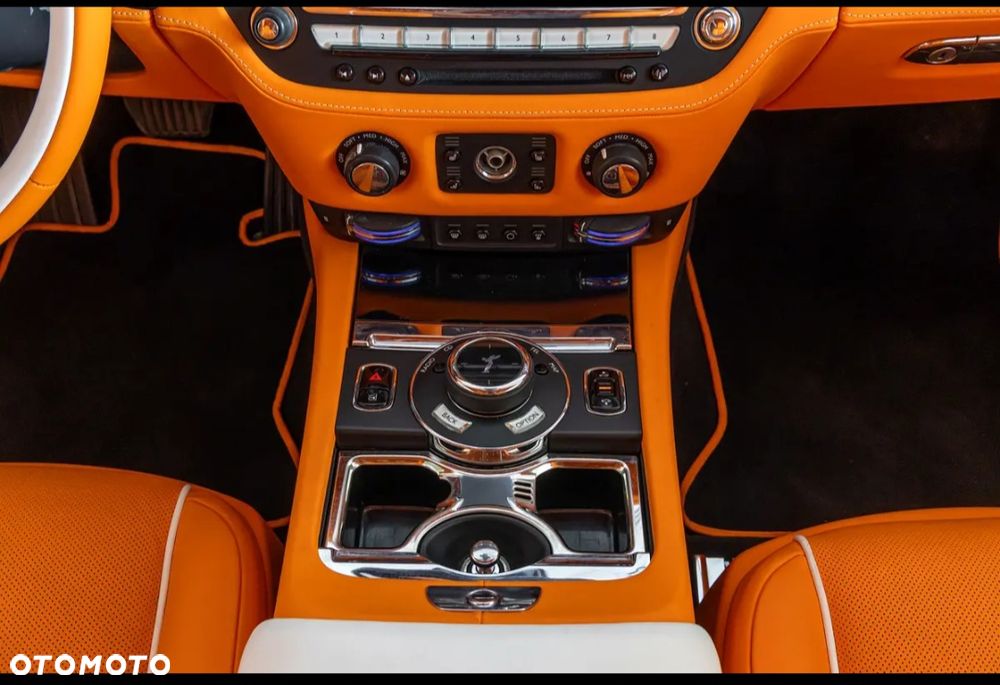 Rolls-Royce Wraith Black Badge - 12