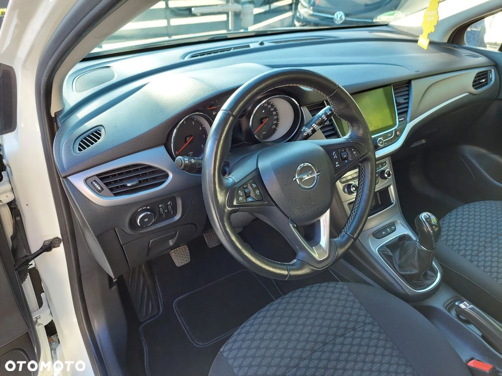 Opel Astra - 10