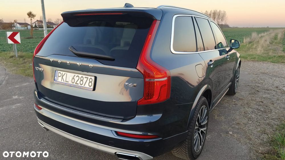 Volvo XC 90 T6 AWD Momentum 7os - 13