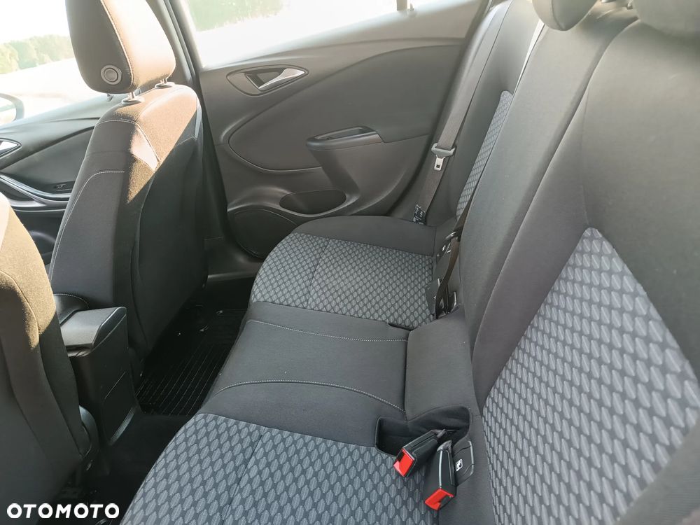 Opel Astra 1.6 D (CDTI) Start/Stop Dynamic - 25