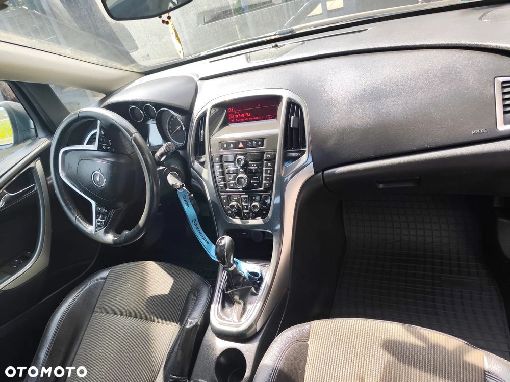 Opel Astra 1.4 T Sport - 12