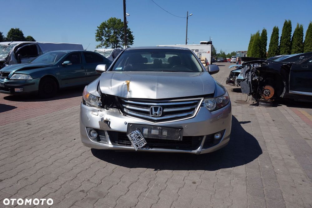 HONDA ACCORD VIII SEDAN 2008 NH743M 2.0 16V R20A3 156KM SREBRNY na części - 8