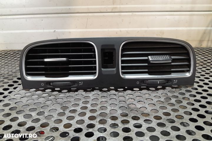 Grila ventilatie bord centru 5K0819728M / 5K0815735D Volkswagen VW Go - 1