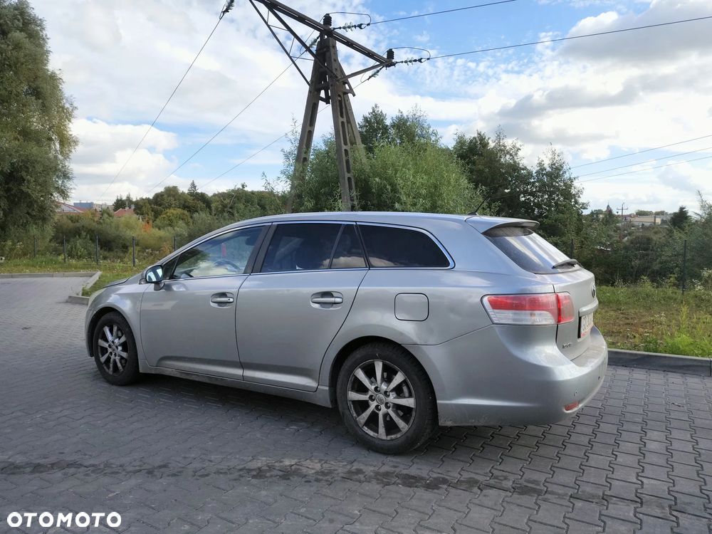 Toyota Avensis - 3