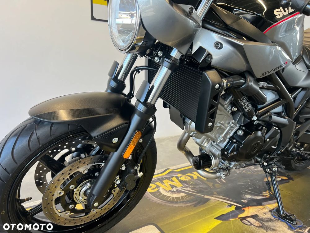 Suzuki SV - 11
