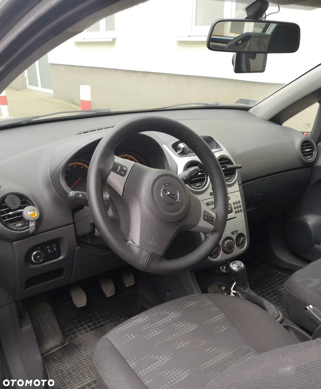Opel Corsa - 2