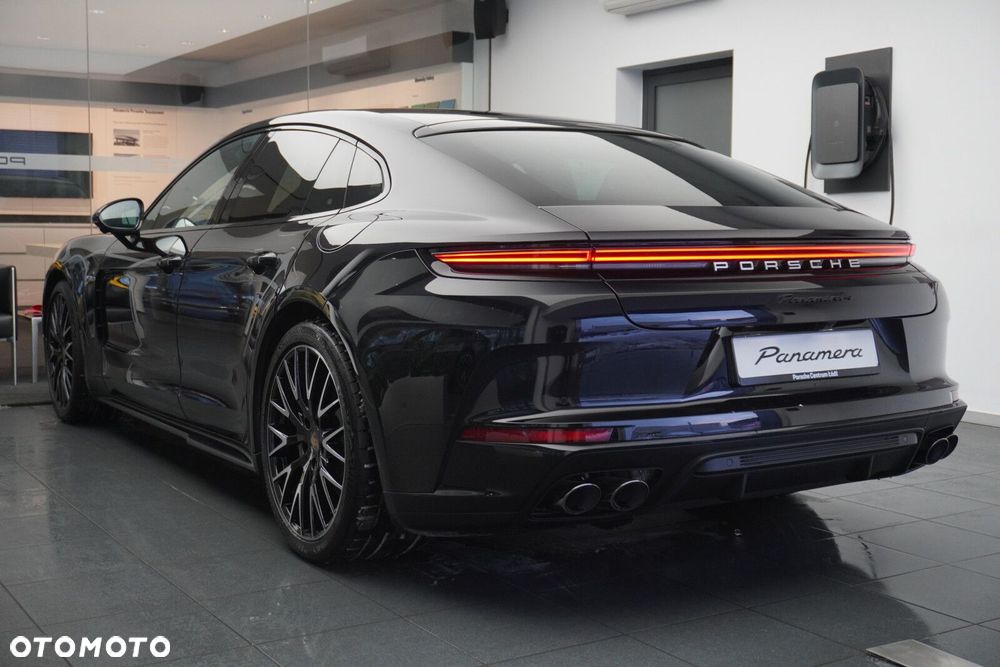 Porsche Panamera - 16