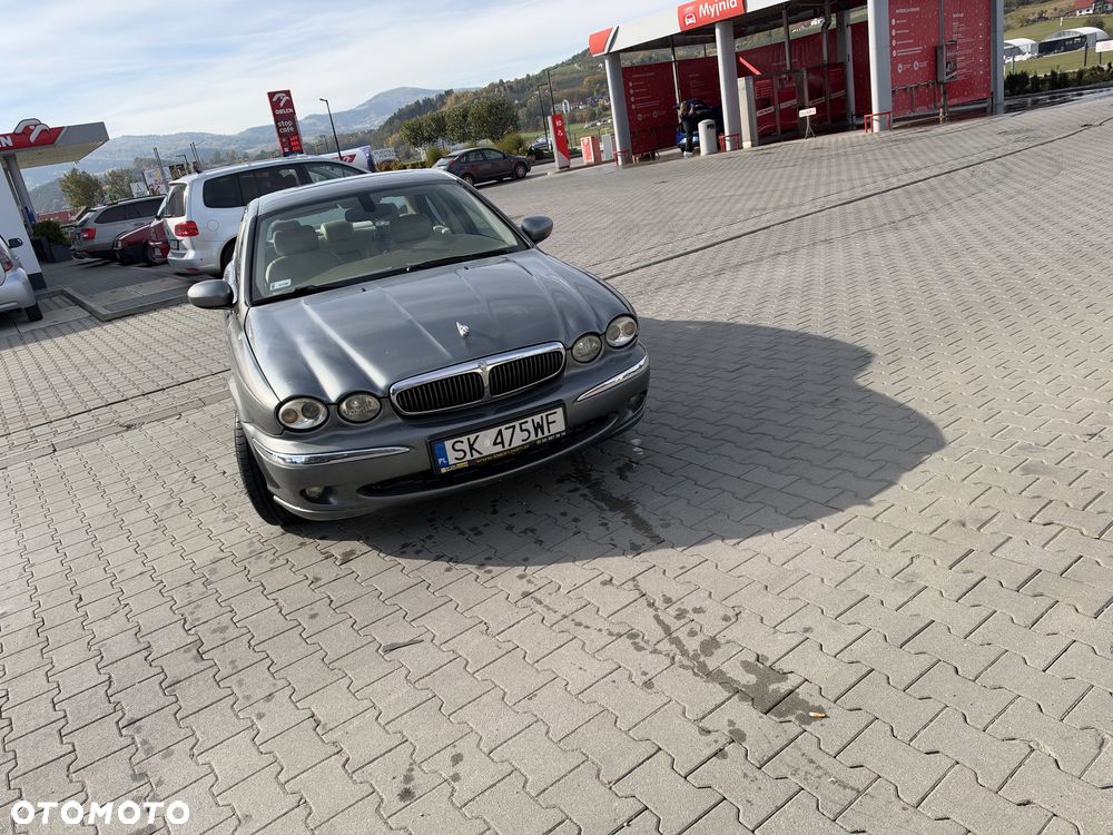 Jaguar X-Type
