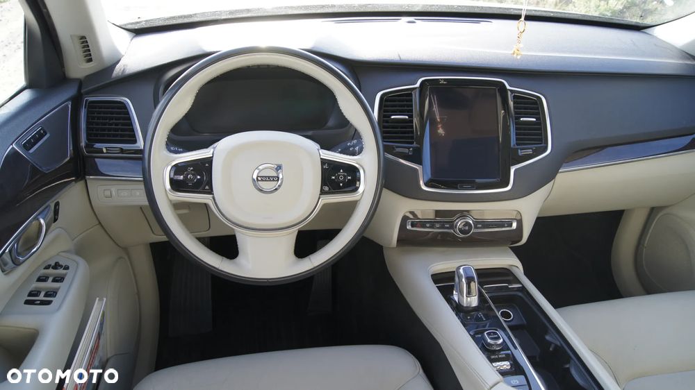 Volvo XC 90 T8 AWD Twin Engine Geartronic Inscription - 1