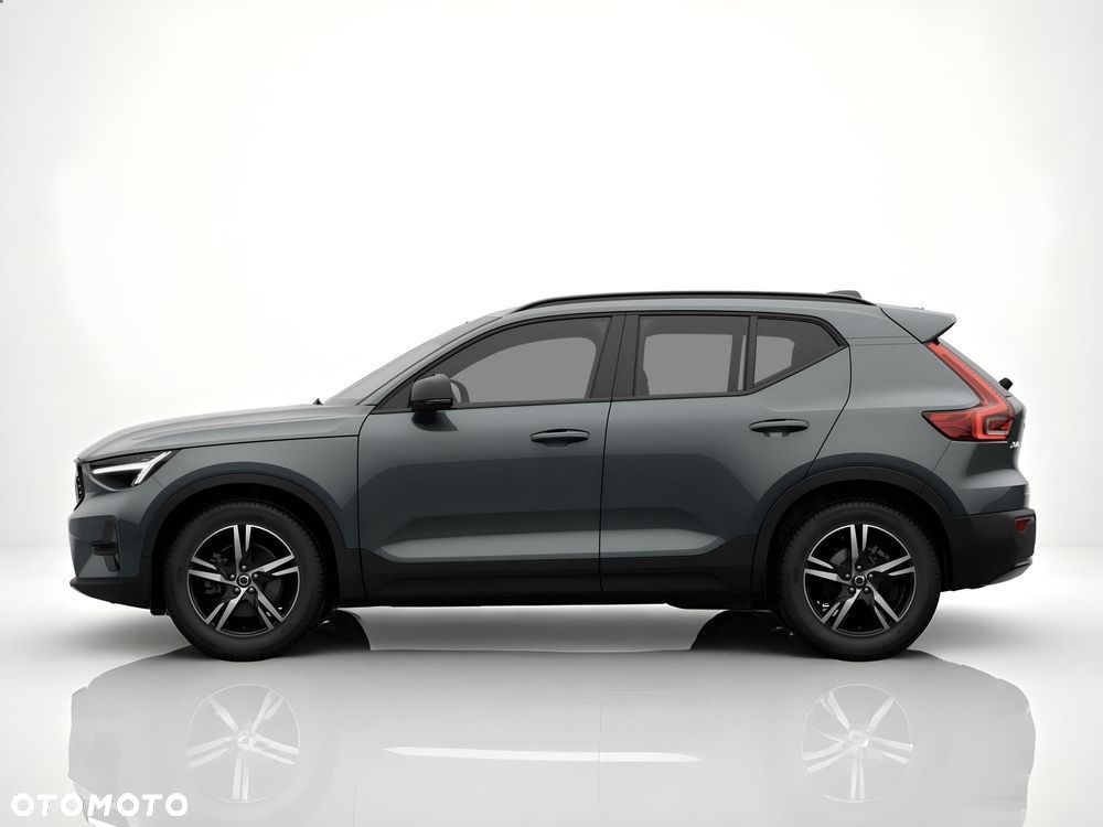 Volvo XC 40 B3 Plus Dark - 9
