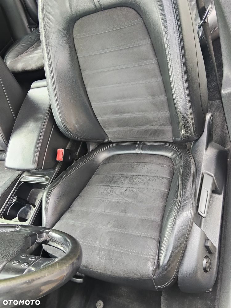 Volkswagen Passat - 12