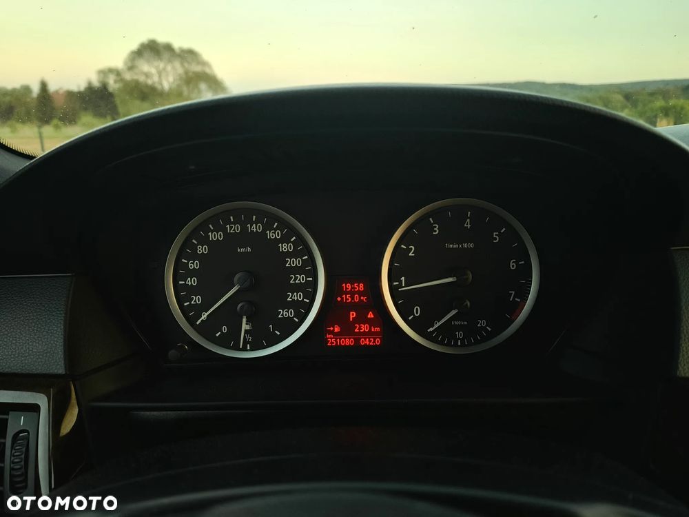 BMW Seria 5 - 14