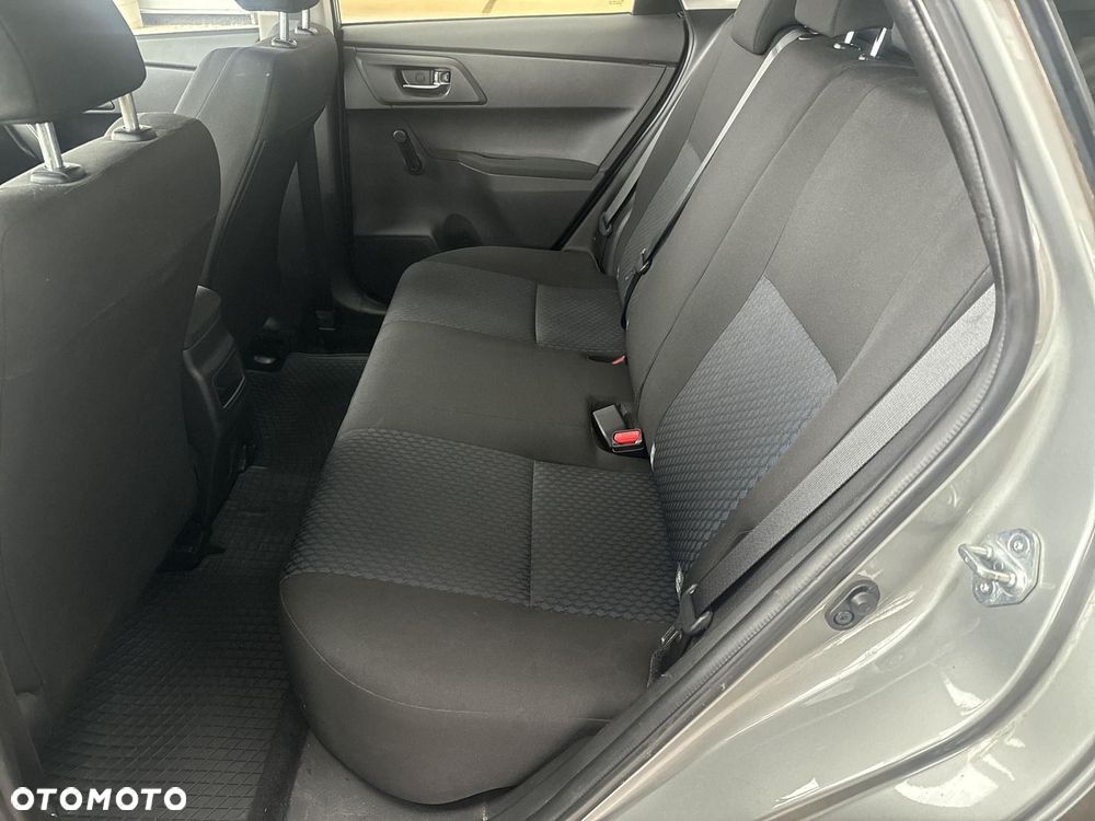 Toyota Auris - 15