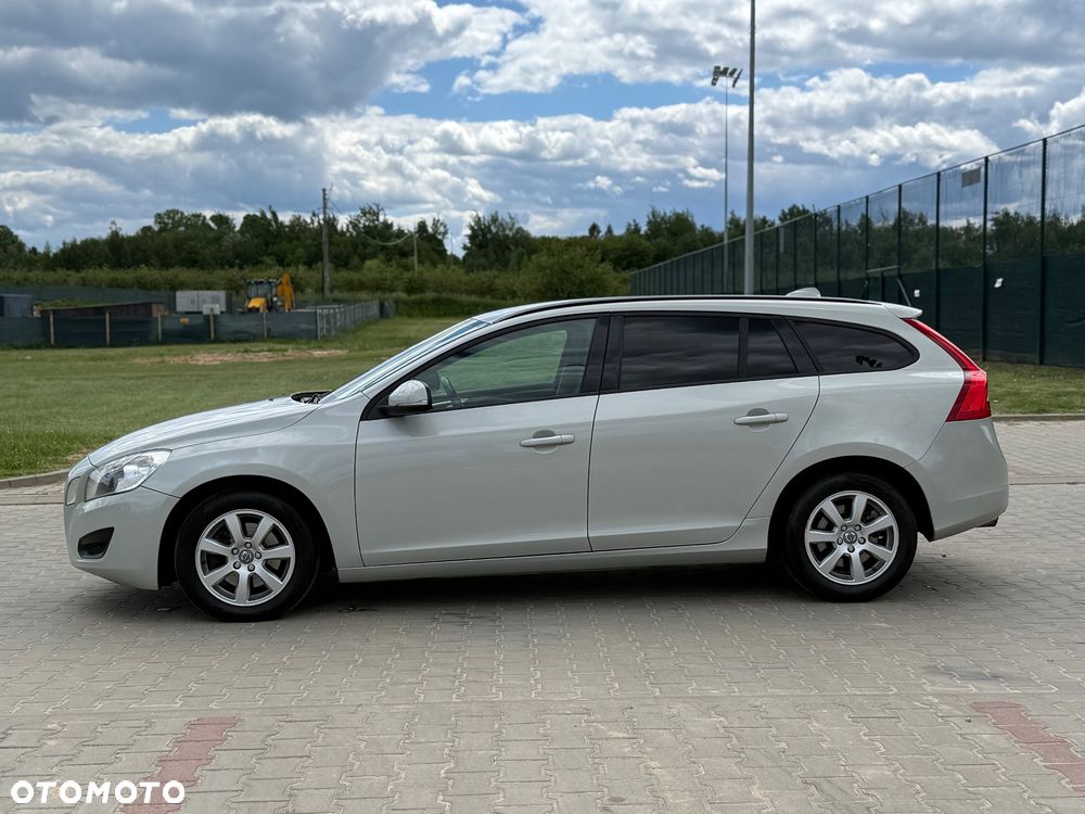 Volvo V60 D3 Summum - 19
