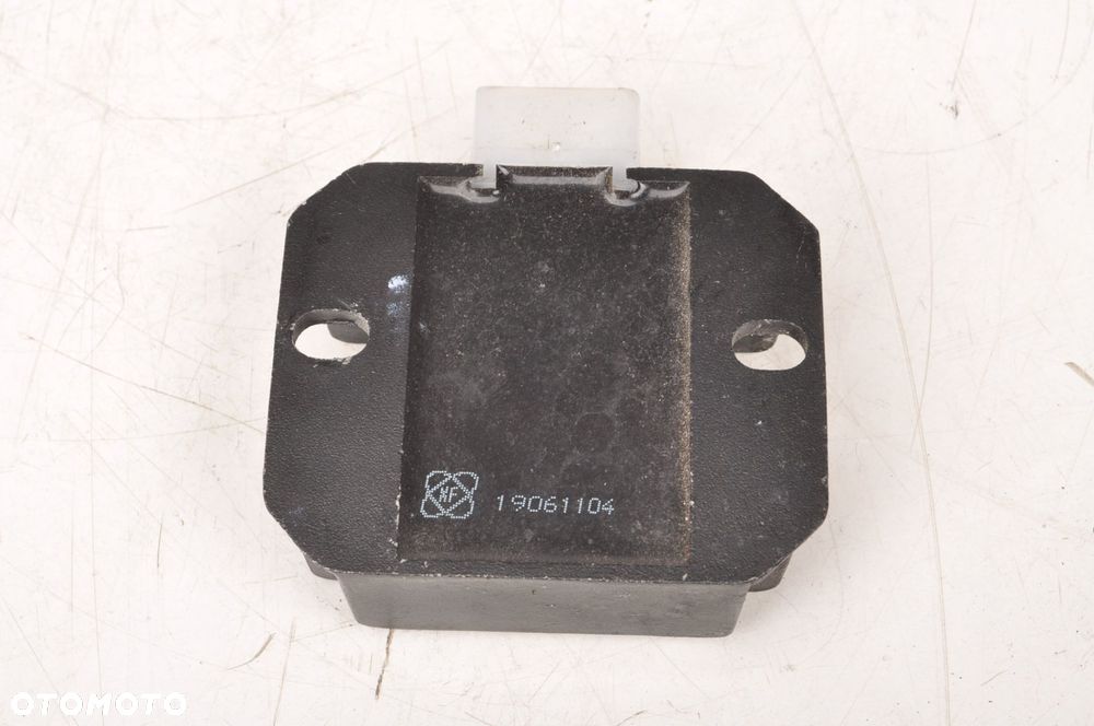 AJS  DIGITA50  ZIPP ROMET BARTON  REGULATOR NAPIĘCIA  19061104 - 4