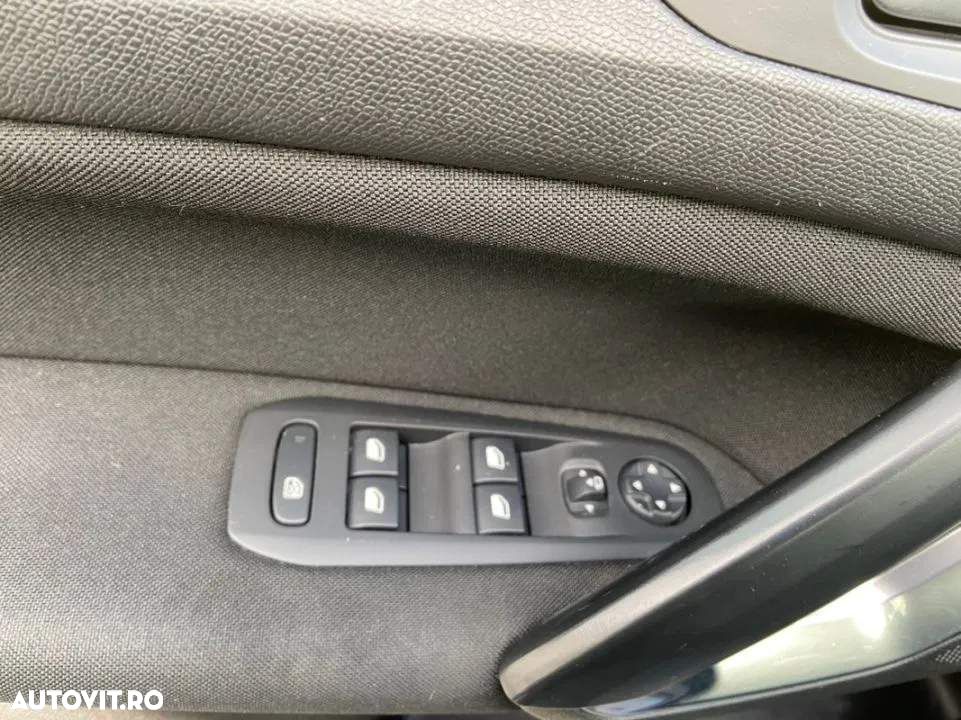 Peugeot 308 - 22