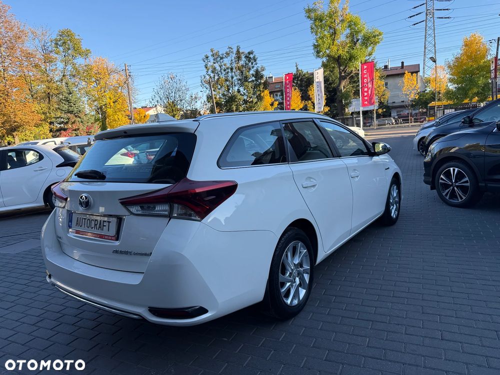 Toyota Auris - 22