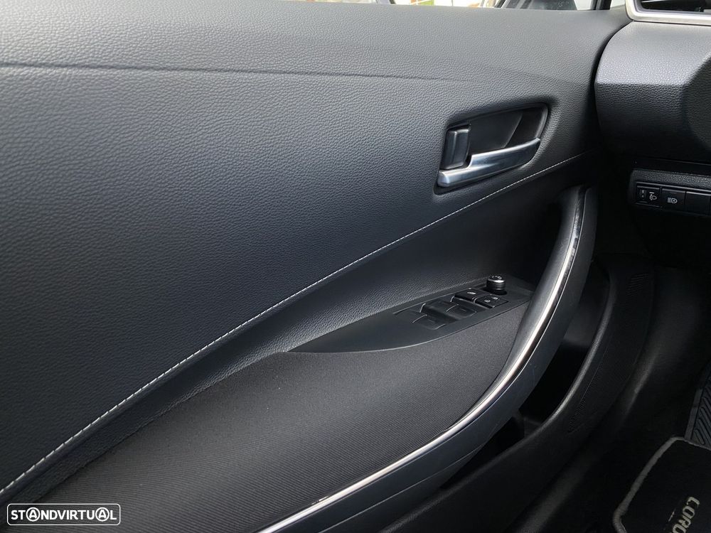Toyota Corolla Touring Sports 1.8 Hybrid Comfort - 28
