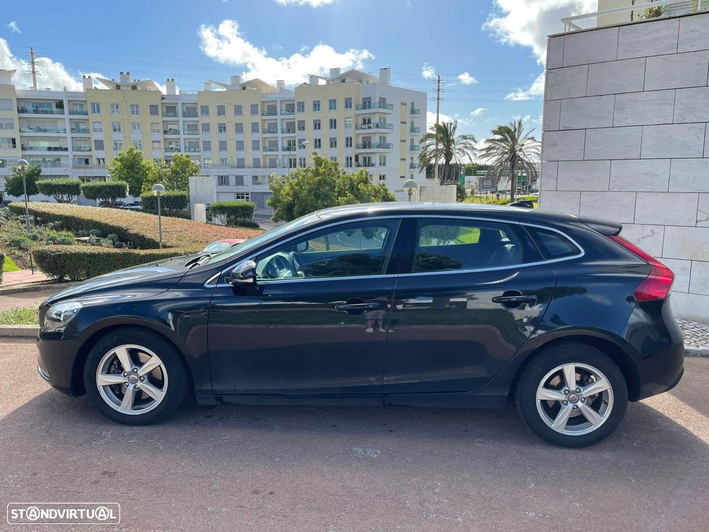 Volvo V40 1.6 D2 Momentum Powershift - 2