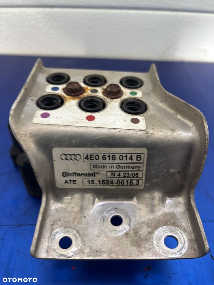 AUDI A8 D3 ZAWÓR ZAWIESZENIA 4E0616014 - 2