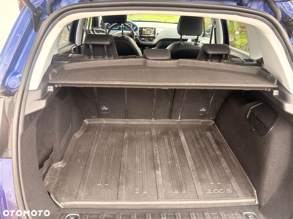 Peugeot 2008 1.6 e-HDi Allure S&S - 10