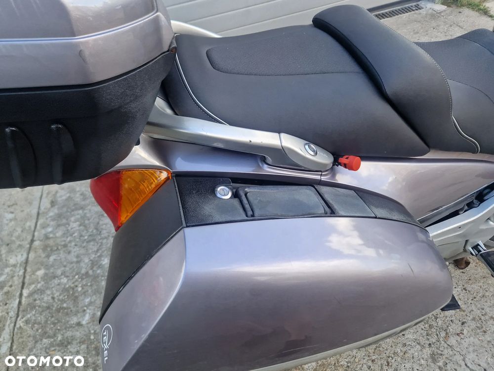 Honda ST - 23