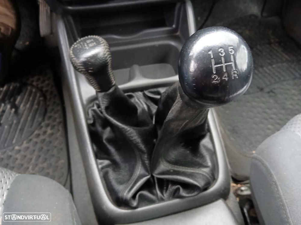 Ford Ranger 2.5 TD CD Plus - 32