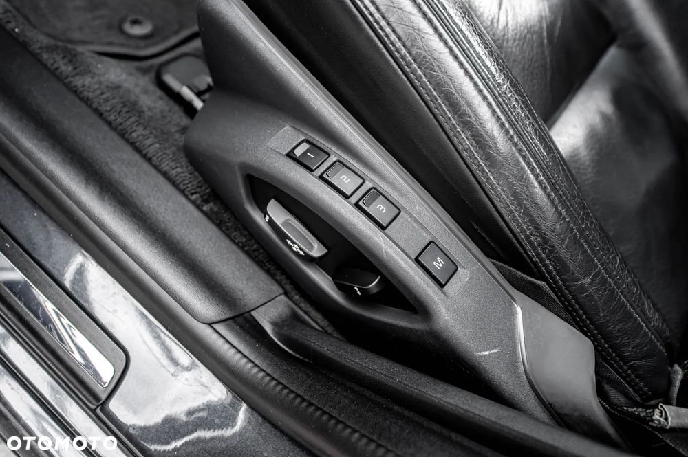 Volvo V60 D5 Geartronic Kinetic - 23