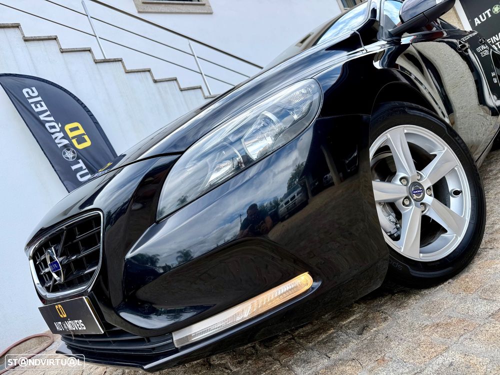 Volvo V40 D2 Kinetic - 1