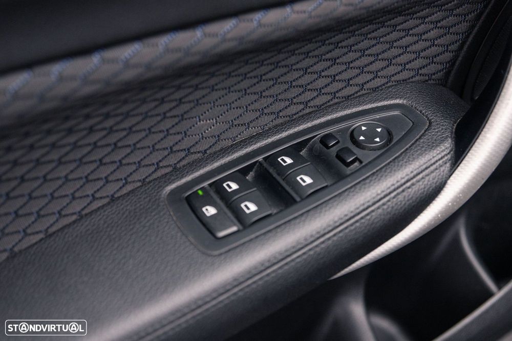 BMW 116 d Pack M - 46