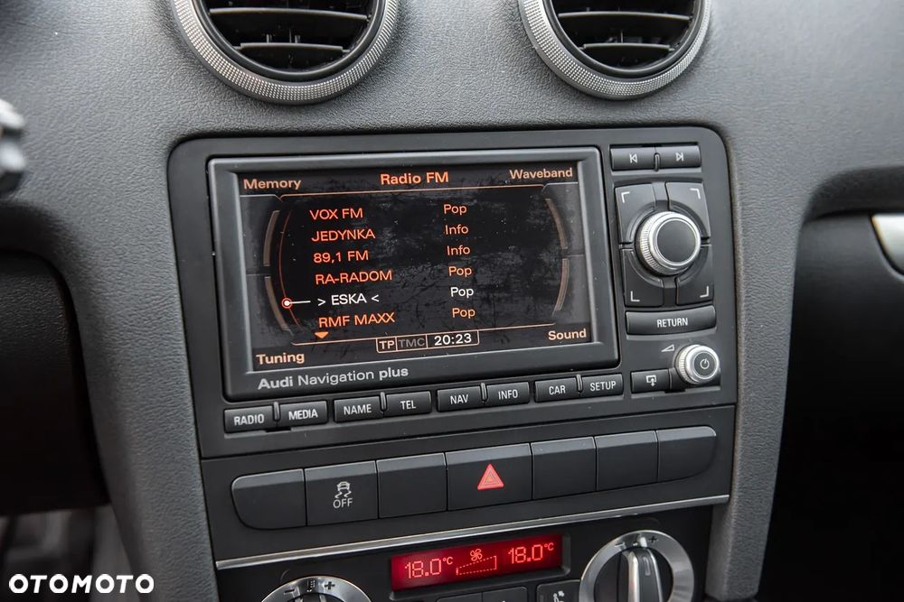 Audi A3 Sportback 2.0 TFSI (DSG) S tronic S line Sportpaket plus - 24
