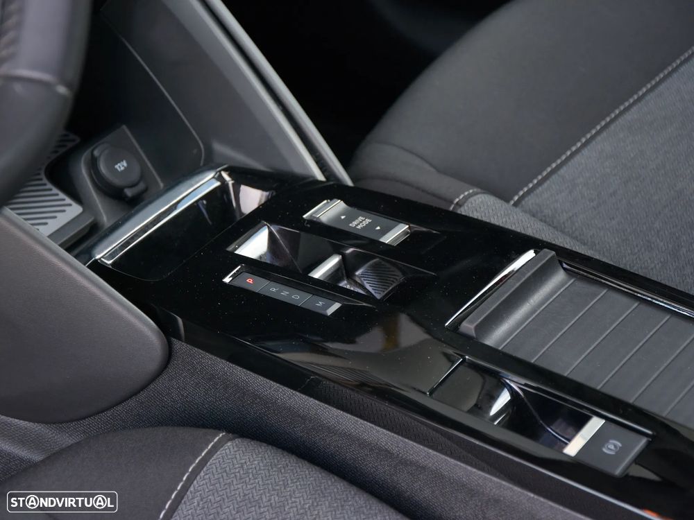 Citroën C4 PureTech 130 Stop&Start EAT8 PLUS - 13