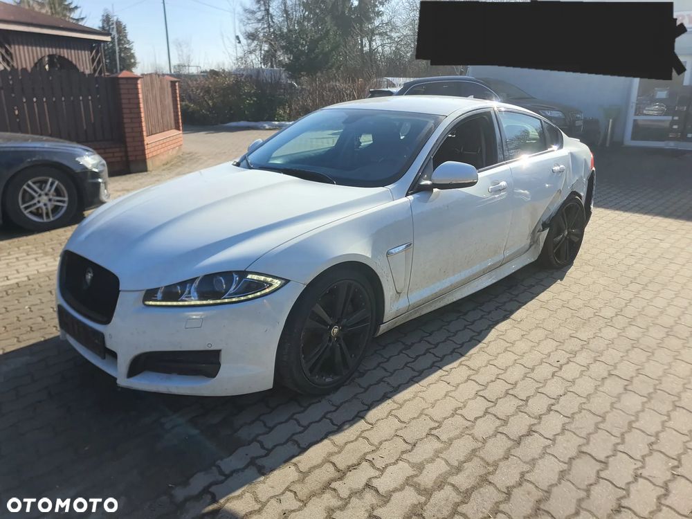 Jaguar XF 3.0 V6 S Portfolio - 4