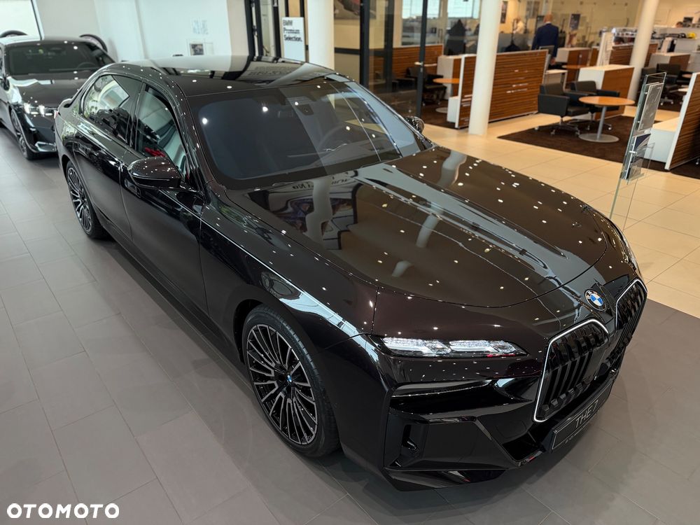 BMW Seria 7 740d xDrive mHEV sport - 9