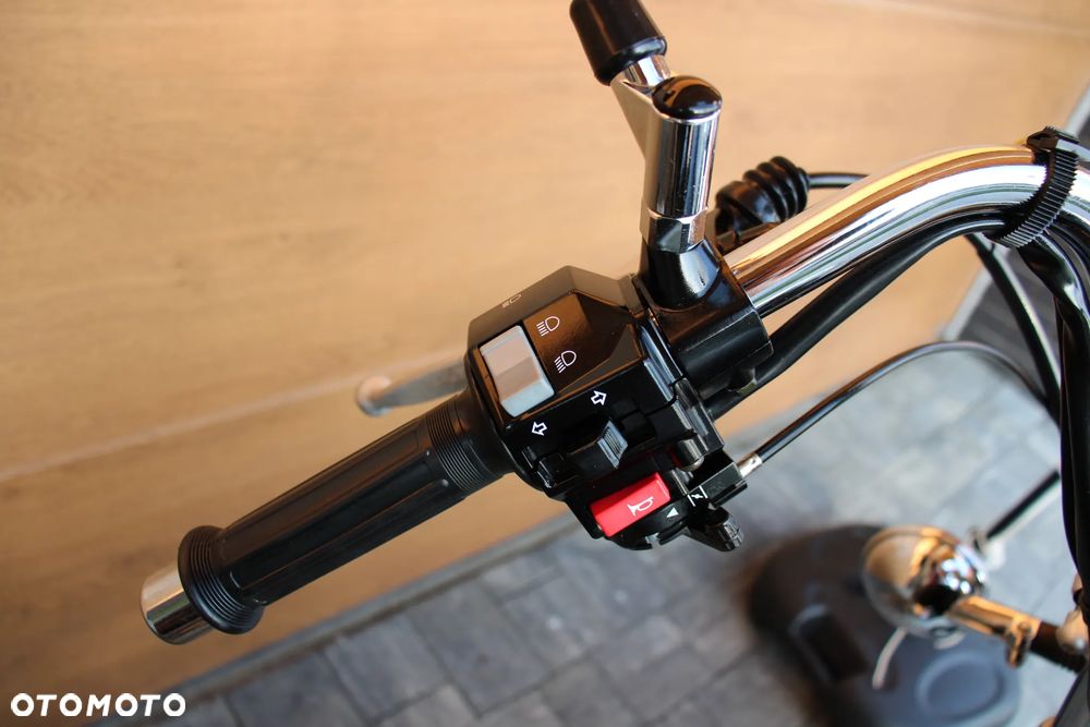 Yamaha XV - 29