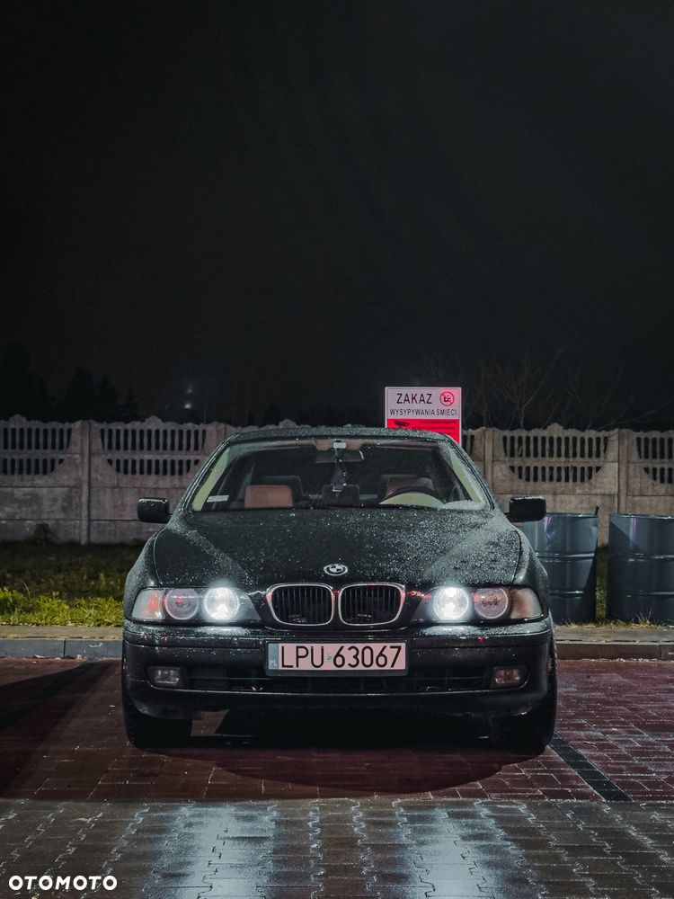BMW Seria 5 523i - 1